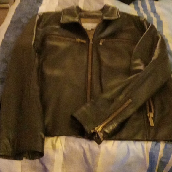 Wilsons Leather Jackets & Blazers - Women's med Wilson original leather jacket never worn•